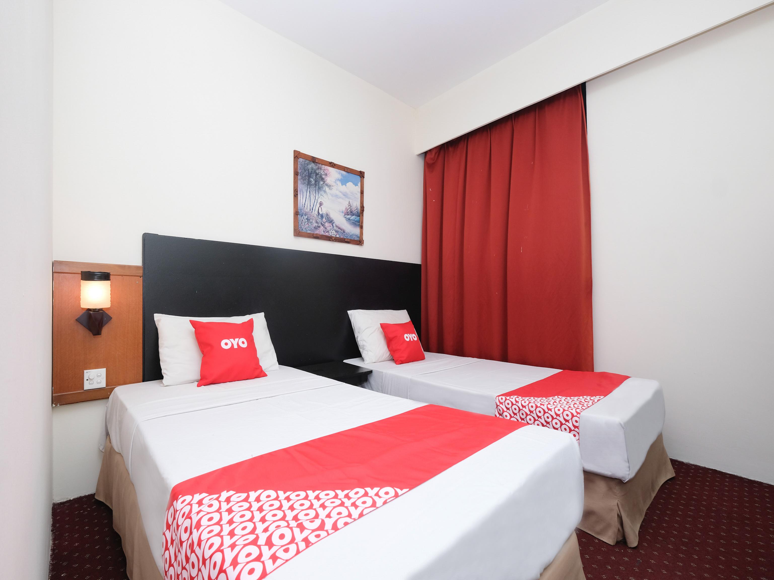 Hotel Sri Sutra - Sungai Buloh Petaling Jaya Exteriör bild