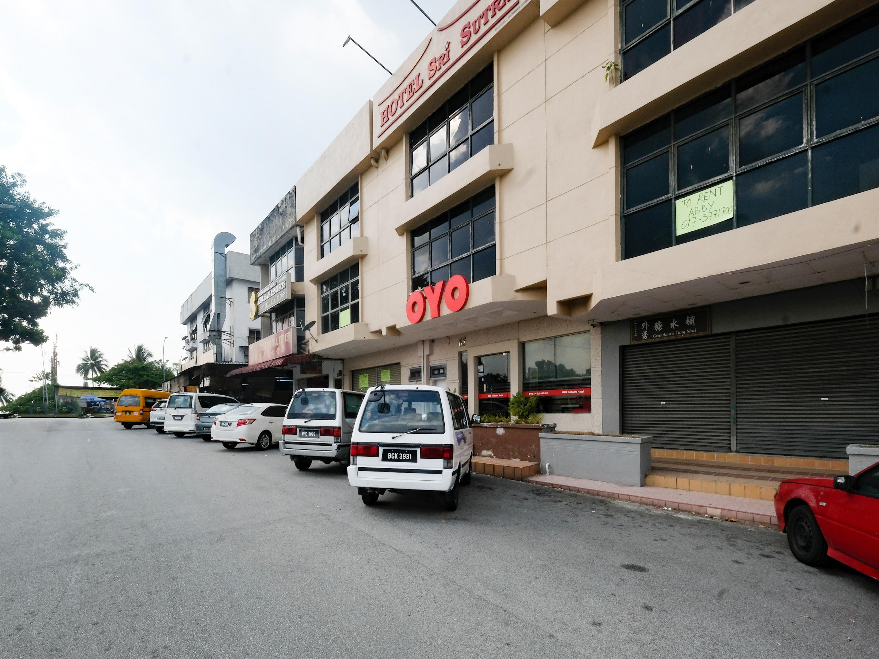 Hotel Sri Sutra - Sungai Buloh Petaling Jaya Exteriör bild